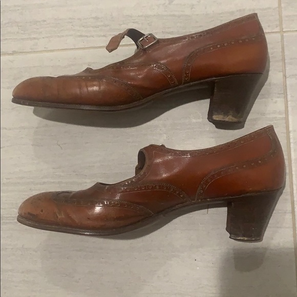 Maxwell Dover Street London- leather vintage heels - Picture 5 of 10